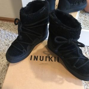 BEAUTIFUL inuikii winter boots